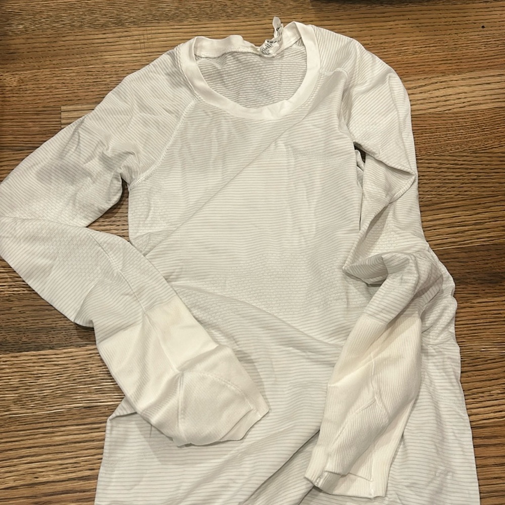 lululemon white long sleeve swiftly